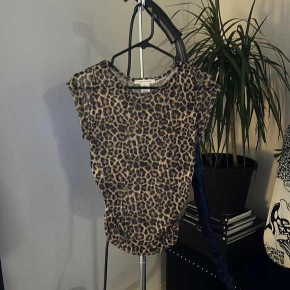 slightly sheer leopard print top ~ new W/O tags - Picture 1 of 1
